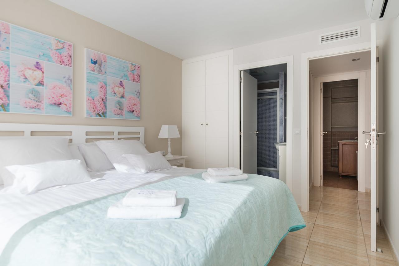 Apartamentos Marta Playa Alicante Eksteriør billede
